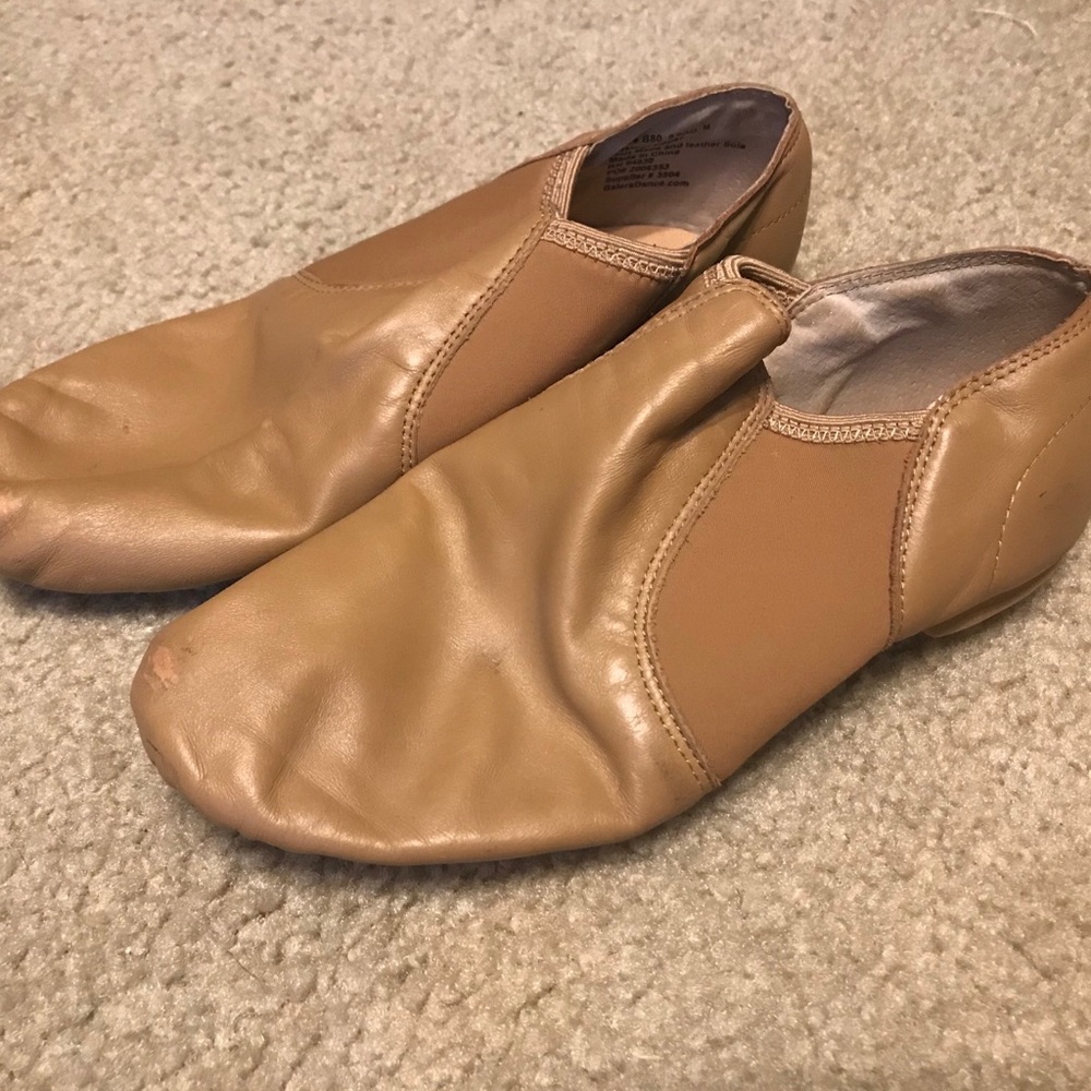 dance shoes